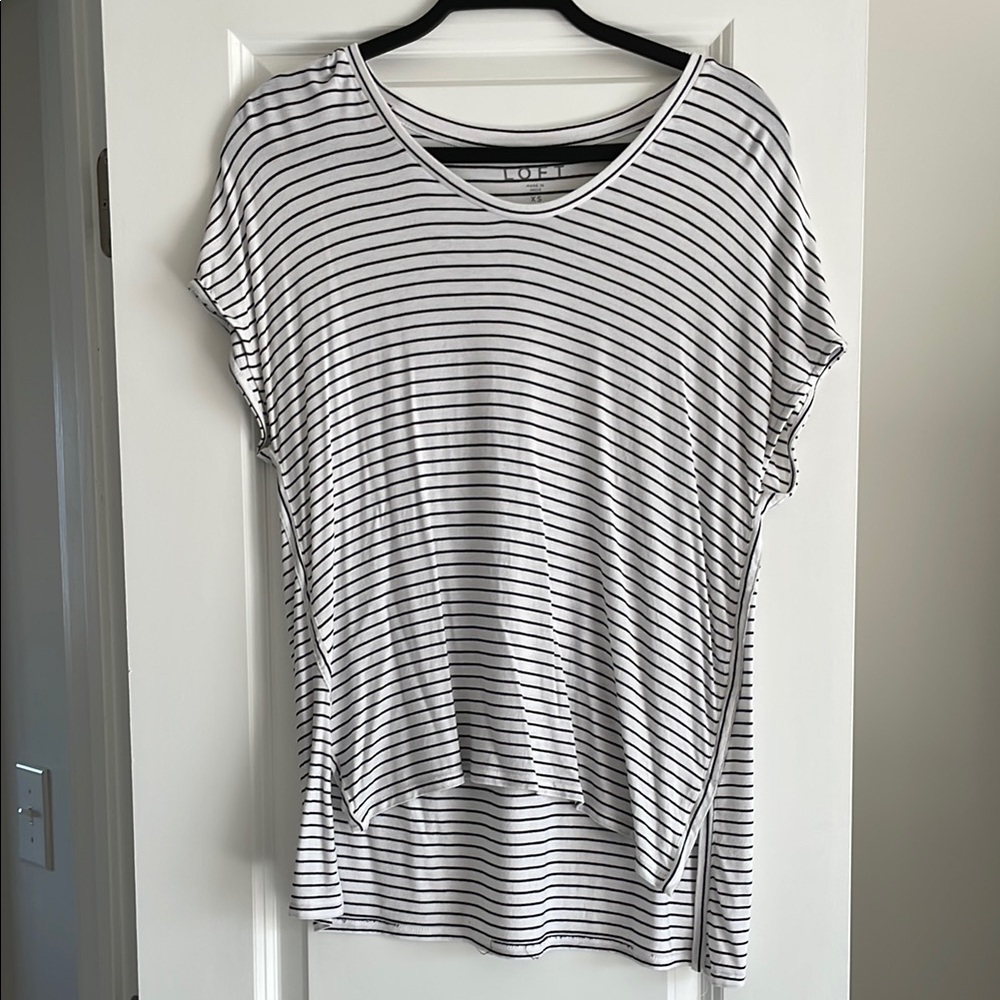 LOFT Women's Striped Black and White Top